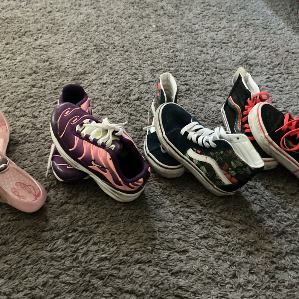 Nike Kids' Pink and Purple Sneakers - Picture 3 of 3